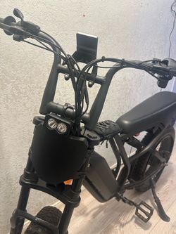 Ridstar E bike (look at description) i’m also willing to trade for a tuttio or any e motos