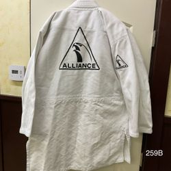 Alliance Jiu Jitsu Pearl Weave Gi Size A3 Excellent