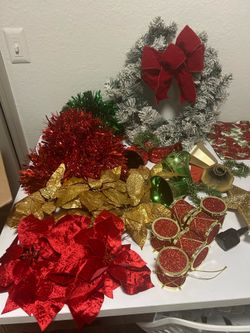 FREE Christmas Tree & Outdoor Christmas Decorations
