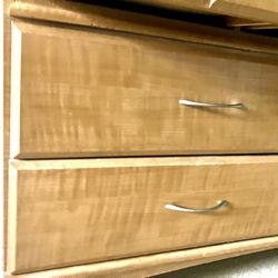 Glossy Maple Chest Of Drawers For Refinish/Reno Projects 