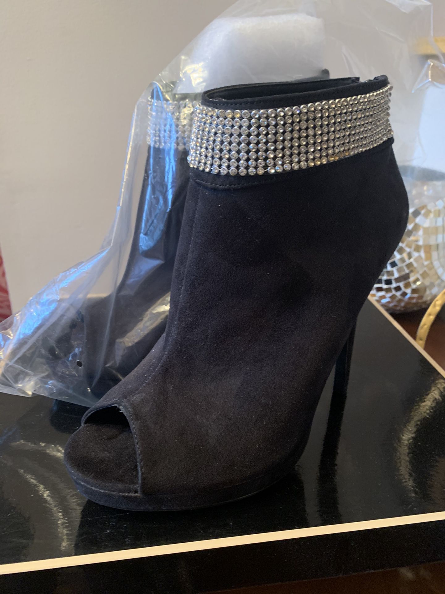 New Stylish Peep Toe Booties 8.5