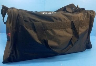 Vintage Starter HFL Sprint Gym Duffel Black Bag