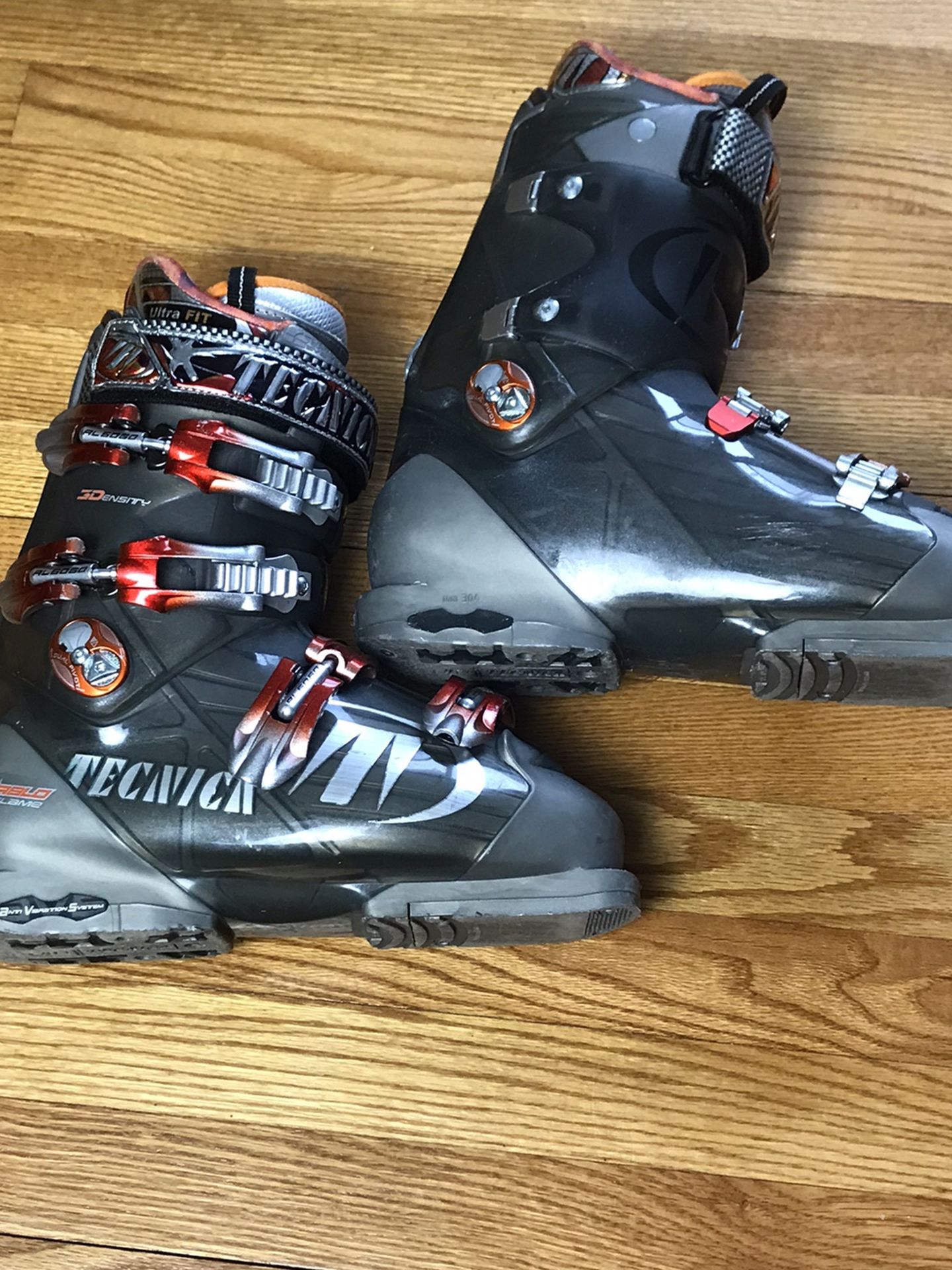 Tecnica Diablo Flame Ski Boots Size Size Mondo 26.0 Men's Pre-owned
