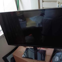 55 Inch Flat Screen WITH Amazon Fire Stick 
