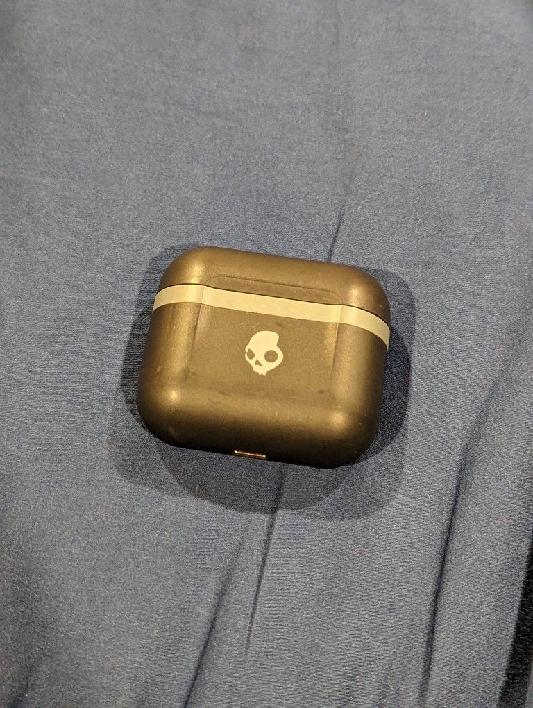 Skullcandy Wireless earbuds