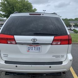 2004 Toyota Sienna