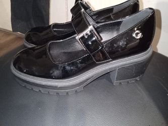 MARY JANE LIKE SHOES!!