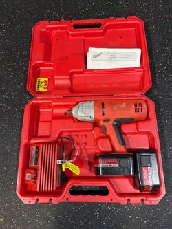 Milwaukee 18V 1/2” Impact Wrench Kit - 9079-20