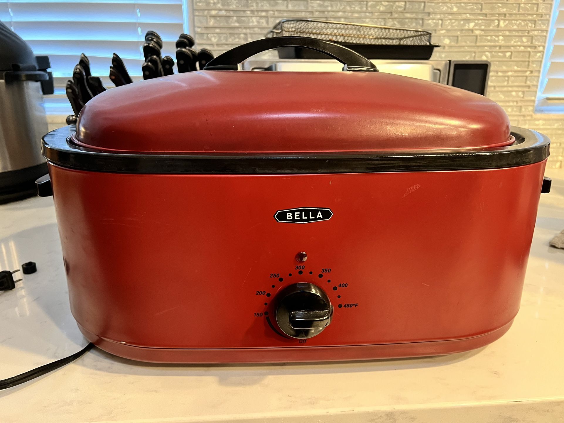 Bella Roaster Oven- Model YORO-18