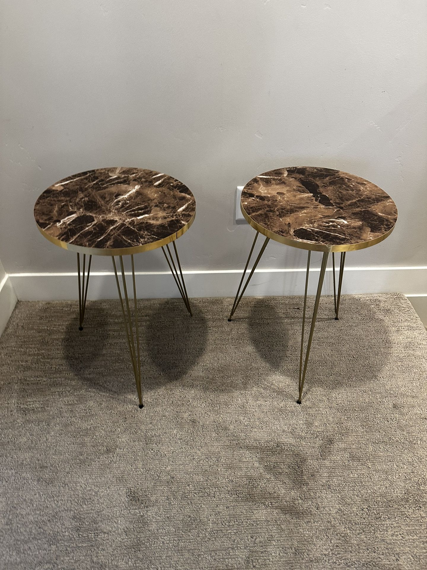 Set of 2 Modern Marble Side Tables – Gold Hairpin Legs