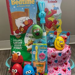 Sesame Street: Elmo Easter Basket