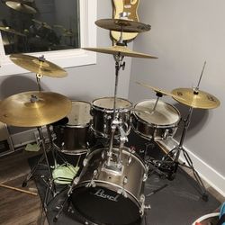 Pearl Roadshow Drumkit