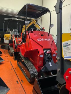 AGT SDA-140T Skid Steer – 15HP – 0 Hours – Aux Hydraulics
