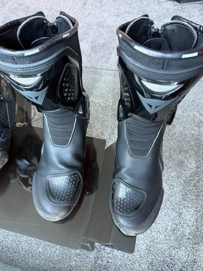 Motorcycle Boots Dainese TRQ-Race Out Black US 8.5 / EU 41