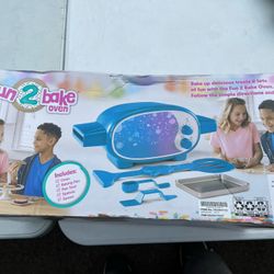 Fun 2 Bake Electric Play Oven with Pan and Accessories, Blue, Unisex Baking Fun