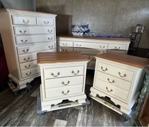 4-Piece Bedroom Dresser Set with Nightstands