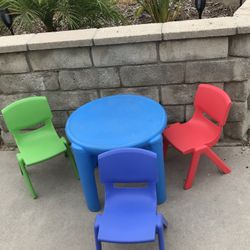 Little tikes table online and chairs