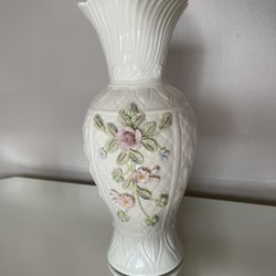 Beautiful flower Vase 🏺 