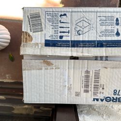 Broan 678 Ventilation Fan With Light 