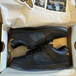 NIKE SB x BLUE TILE MONARCH DUNK LOW