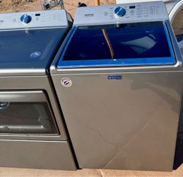 Maytag Washer and electric Dryer Set