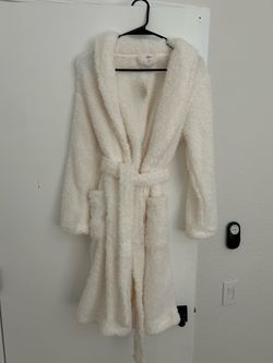 Cozy Cream Plush Bathrobe with Pockets