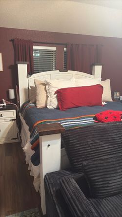 Bedroom set