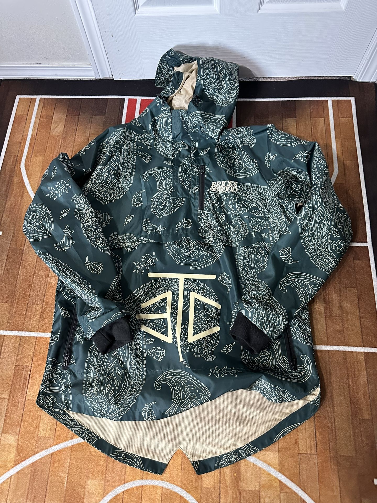 Bricks And Wood x ETC Pullover XL