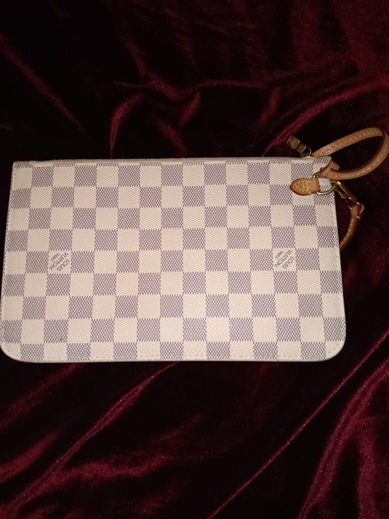 Louis Vuitton Clutch