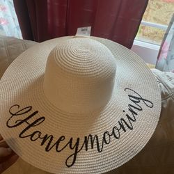 Honeymooning Sun Hat