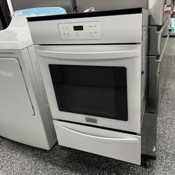 Frigidaire White Gas Oven