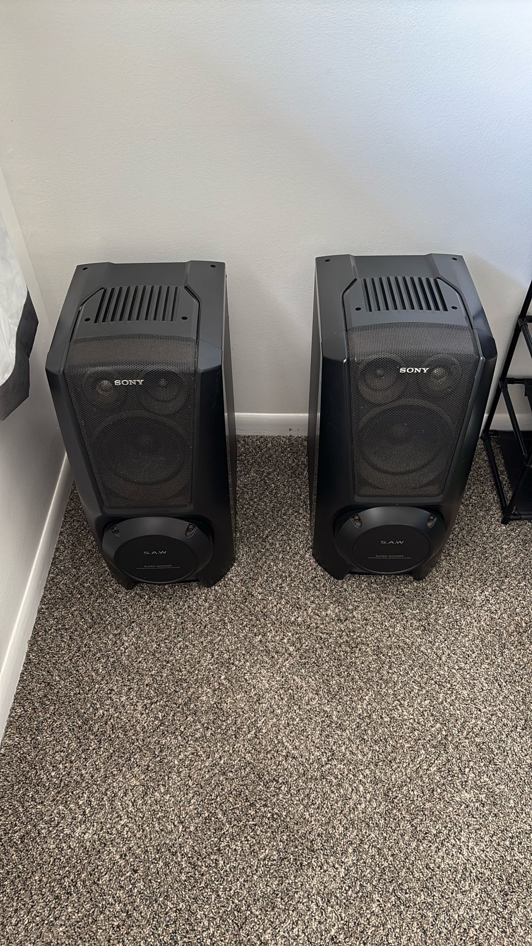 Pair SONY SS-D6900V 3- Way Speakers w/ S.A.W. SAW Super Woofer 