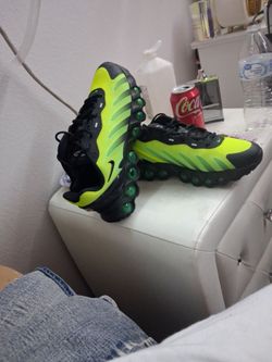 Nike Air Max Plus Sneakers Volt Black