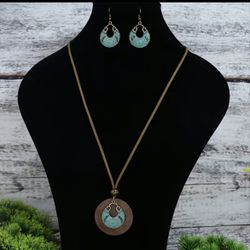 Beautiful Necklace Set New