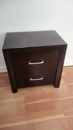 Nightstand good working condition