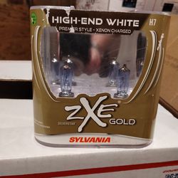 Sylvania Zxe Gold Replacement Headlight Bulbs
