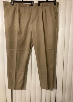 Amazon Essentials Men's Classic-Fit Big & Tall Size 60W ×34L Pants Pleated Chino