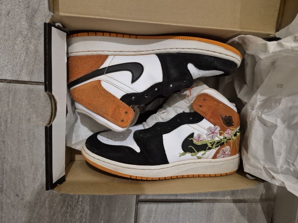 Air Jordan 1 Mid SE Orange Blossom (With Box)