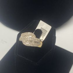 10k .40ctw Diamond Ring Size 7.25