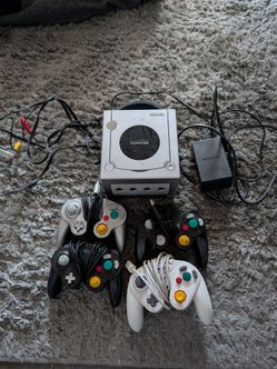 Original Nintendo GameCube w/ Controllers