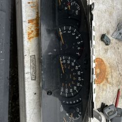 Toyota Tundra Cluster 2000-2006 