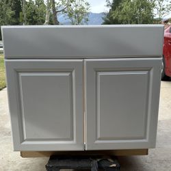 Hampton Bay Cabinets