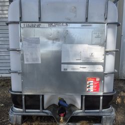 265 Gallon IBC Tote – Water Tank