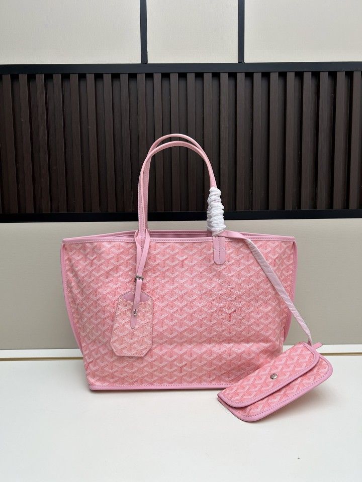 A pink tote bag
