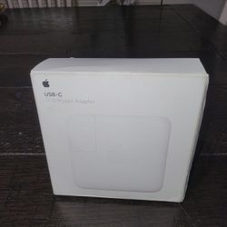 Apple 70W USB-C Power Adapte