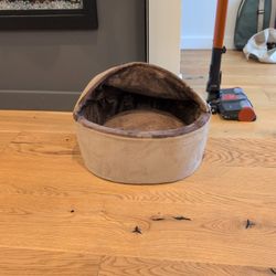 K&H Pet Products Self-Warming Hooded Cat Bed, Chocolate/Tan, Large