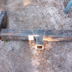 Hitch Off A 95 GMC Suburban 