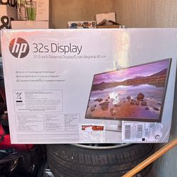 HP 31.5 In Monitor