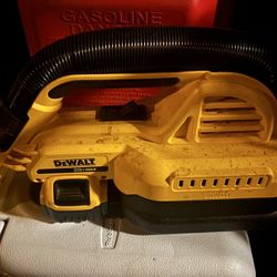 DeWalt Electric Vacuum