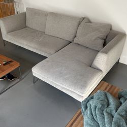 Sectional Couch With Sleeper